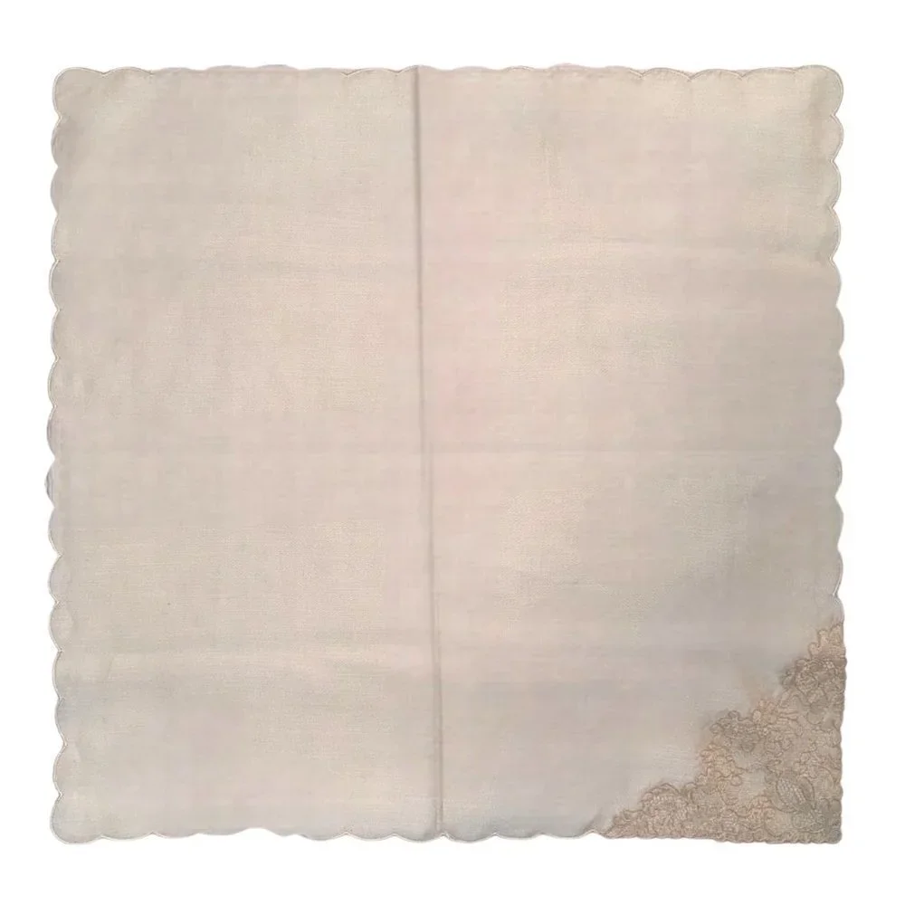 4ct Ivory and Cream Lace Linen Napkin